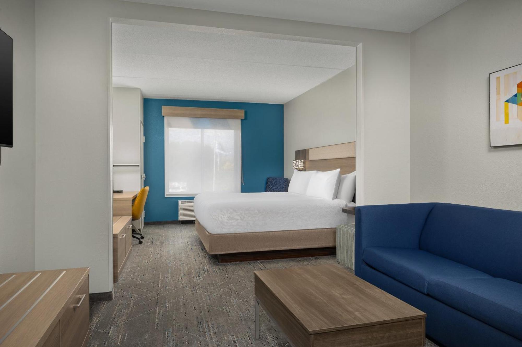 Holiday Inn Express Hotel & Suites Greensboro - Airport Area By Ihg Dış mekan fotoğraf