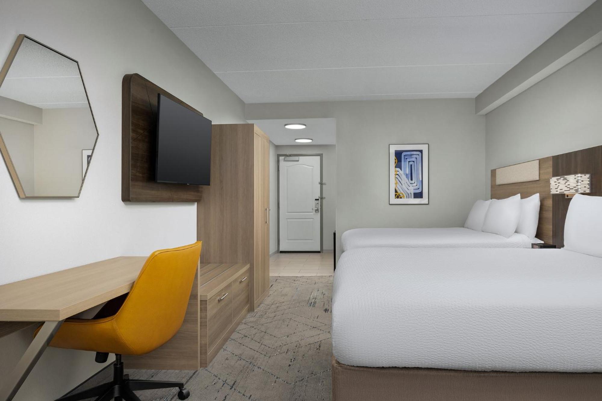 Holiday Inn Express Hotel & Suites Greensboro - Airport Area By Ihg Dış mekan fotoğraf