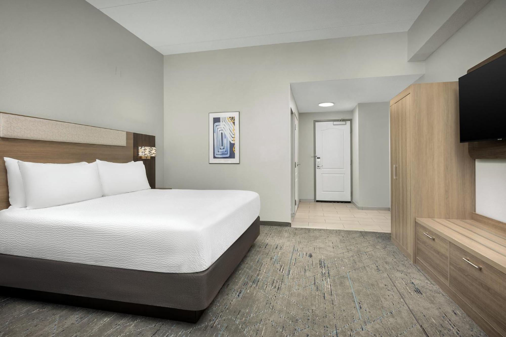 Holiday Inn Express Hotel & Suites Greensboro - Airport Area By Ihg Dış mekan fotoğraf