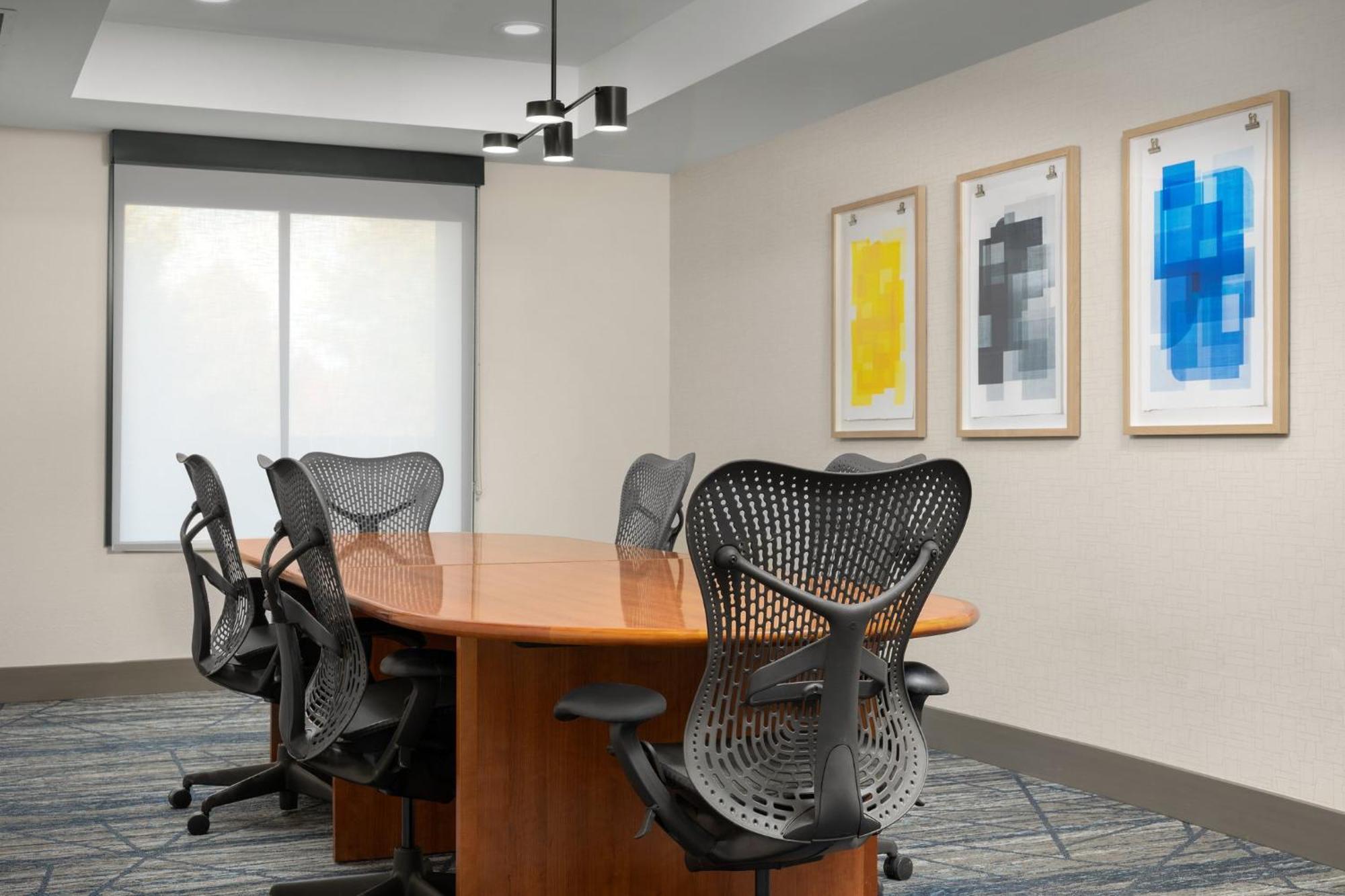 Holiday Inn Express Hotel & Suites Greensboro - Airport Area By Ihg Dış mekan fotoğraf