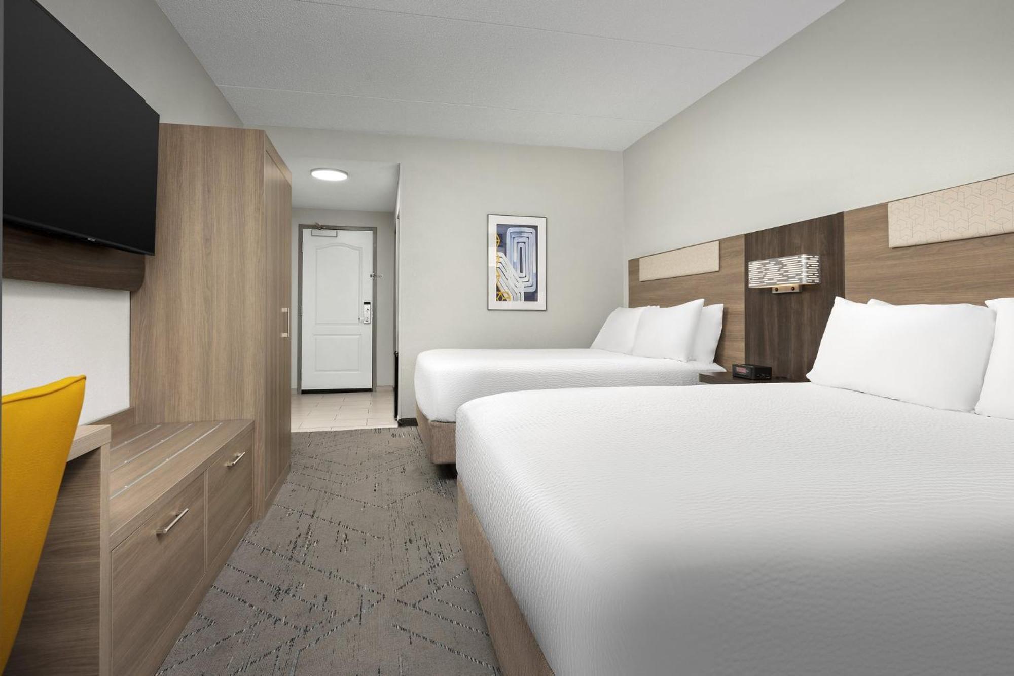 Holiday Inn Express Hotel & Suites Greensboro - Airport Area By Ihg Dış mekan fotoğraf