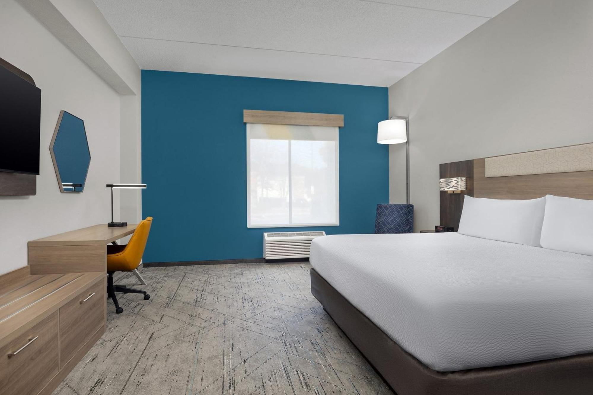 Holiday Inn Express Hotel & Suites Greensboro - Airport Area By Ihg Dış mekan fotoğraf