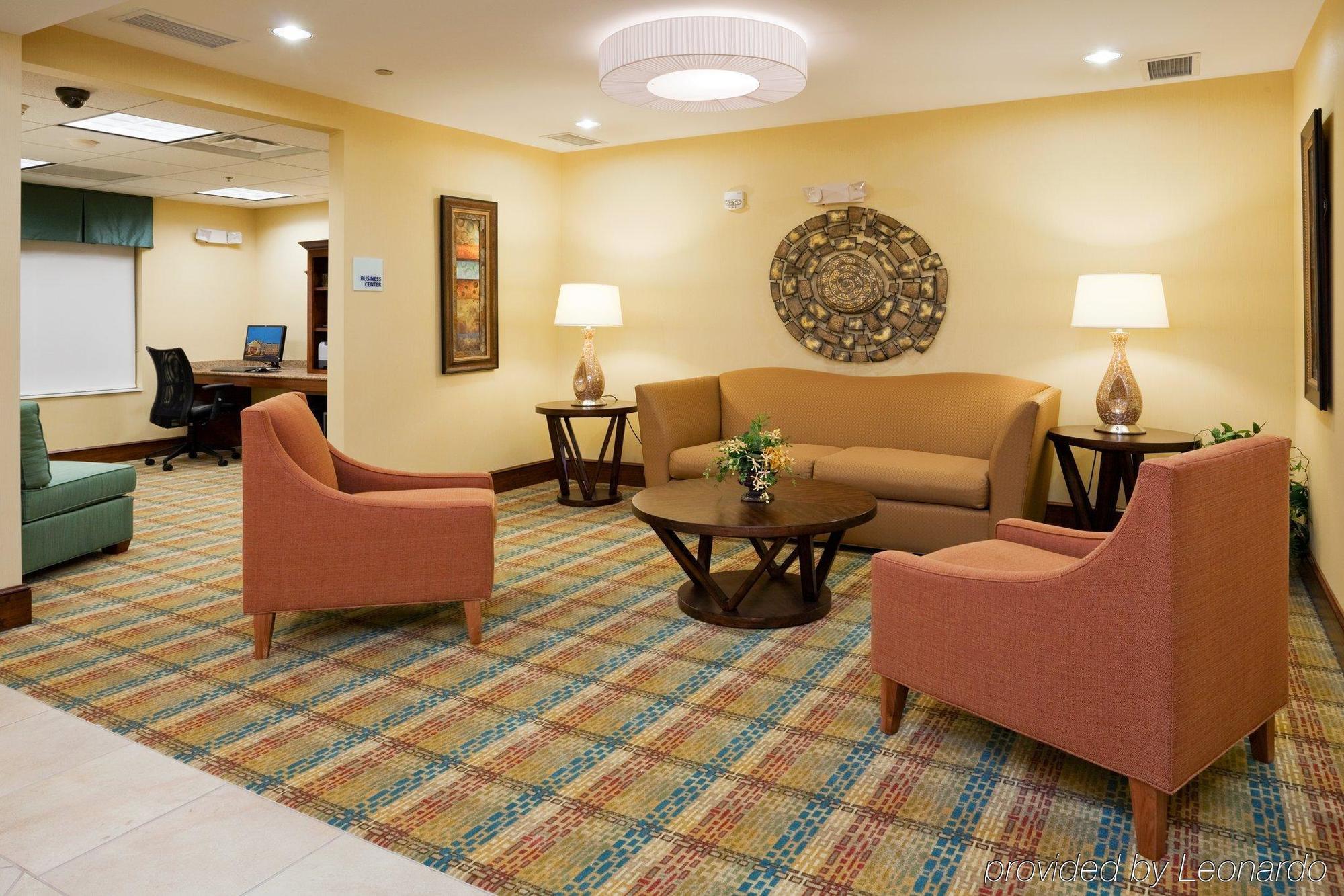 Holiday Inn Express Hotel & Suites Greensboro - Airport Area By Ihg Dış mekan fotoğraf