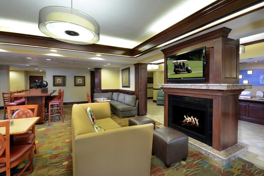 Holiday Inn Express Hotel & Suites Greensboro - Airport Area By Ihg Dış mekan fotoğraf