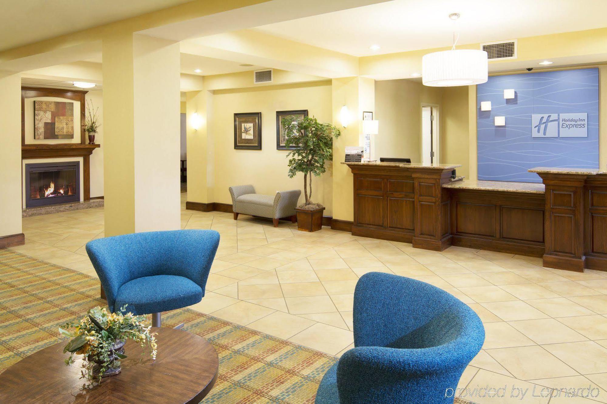 Holiday Inn Express Hotel & Suites Greensboro - Airport Area By Ihg Dış mekan fotoğraf
