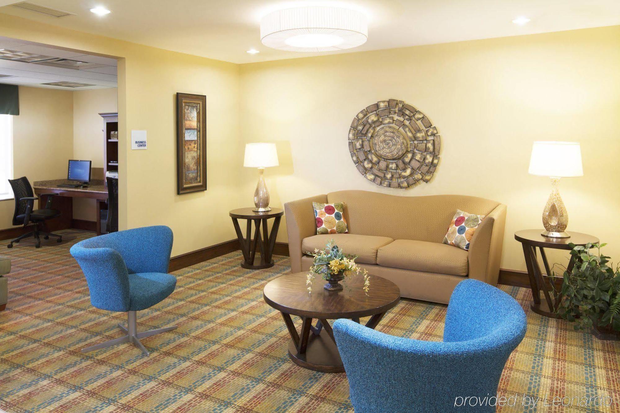 Holiday Inn Express Hotel & Suites Greensboro - Airport Area By Ihg Dış mekan fotoğraf